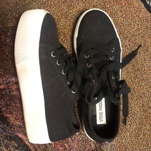 Steve Madden platform tennis shoes